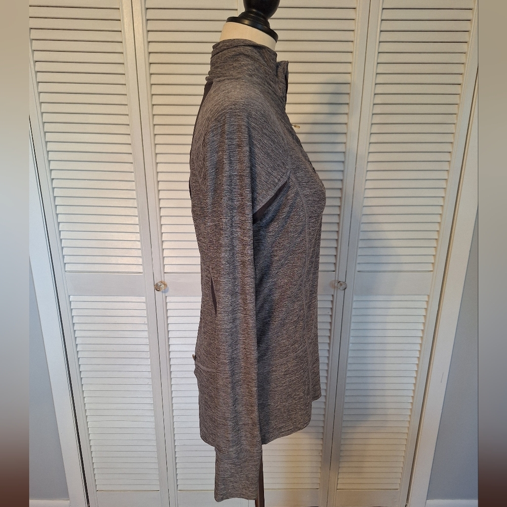 Champion Heather Gray and Black Performance Long Sleeve Top Small *D3 - Picture 5 of 5